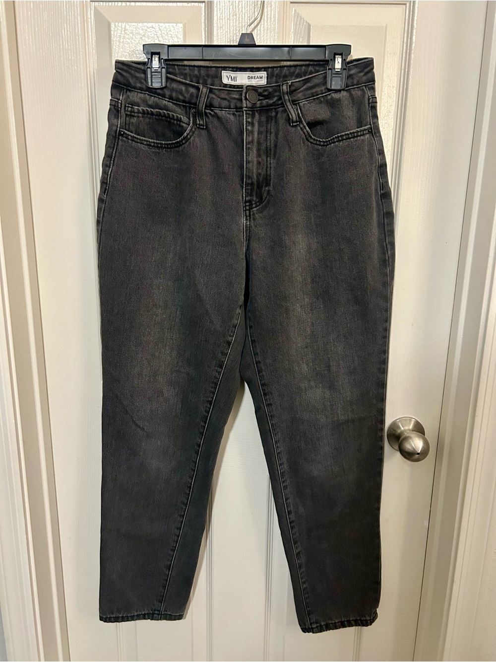 YMI Dream Boyfriend Jeans in Gray size 5/27
